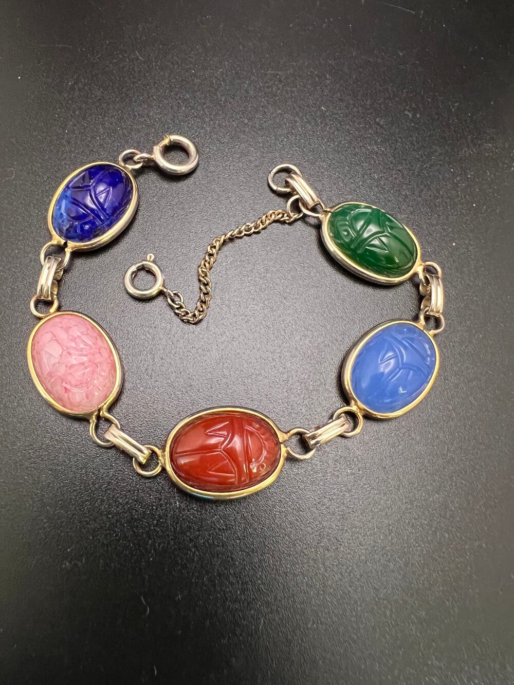 Vintage Glass stone Scarab Bracelet Egyptian Revival Cabochon MCM beetle jewelry